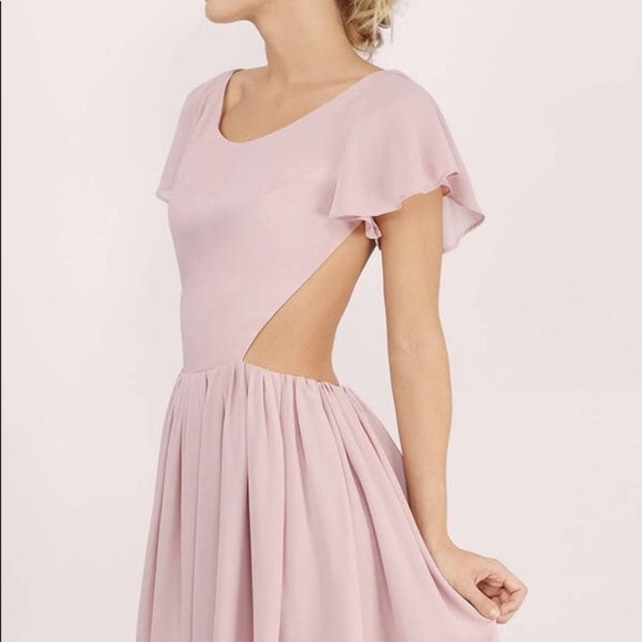 Tobi Dresses & Skirts - New Tobi Flutter Sleeve Open Back Dress Blush M